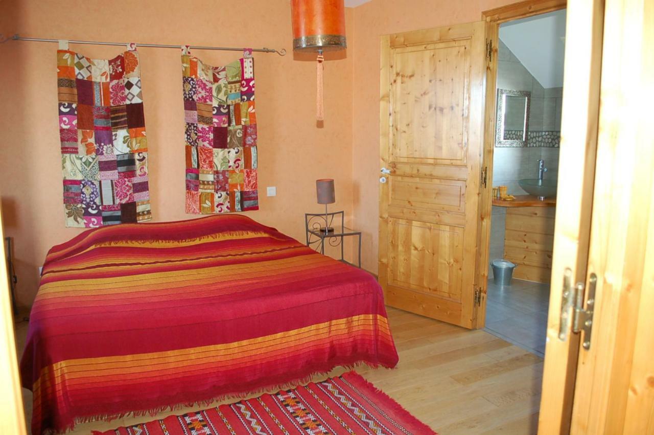 B&B La Maison Des Collines Autour Chambres D'Hotes La Chapelle  المظهر الخارجي الصورة